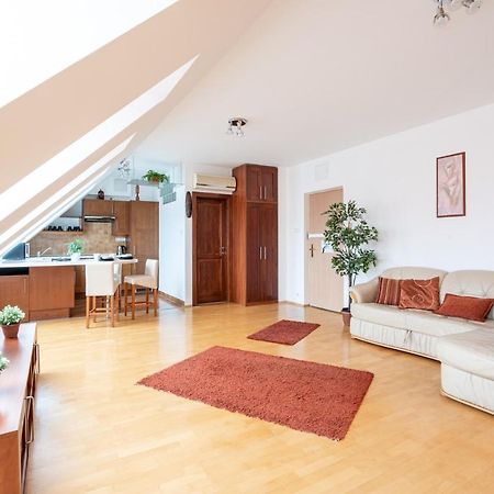 Beautiful Apartment With Ac Budapest Kültér fotó